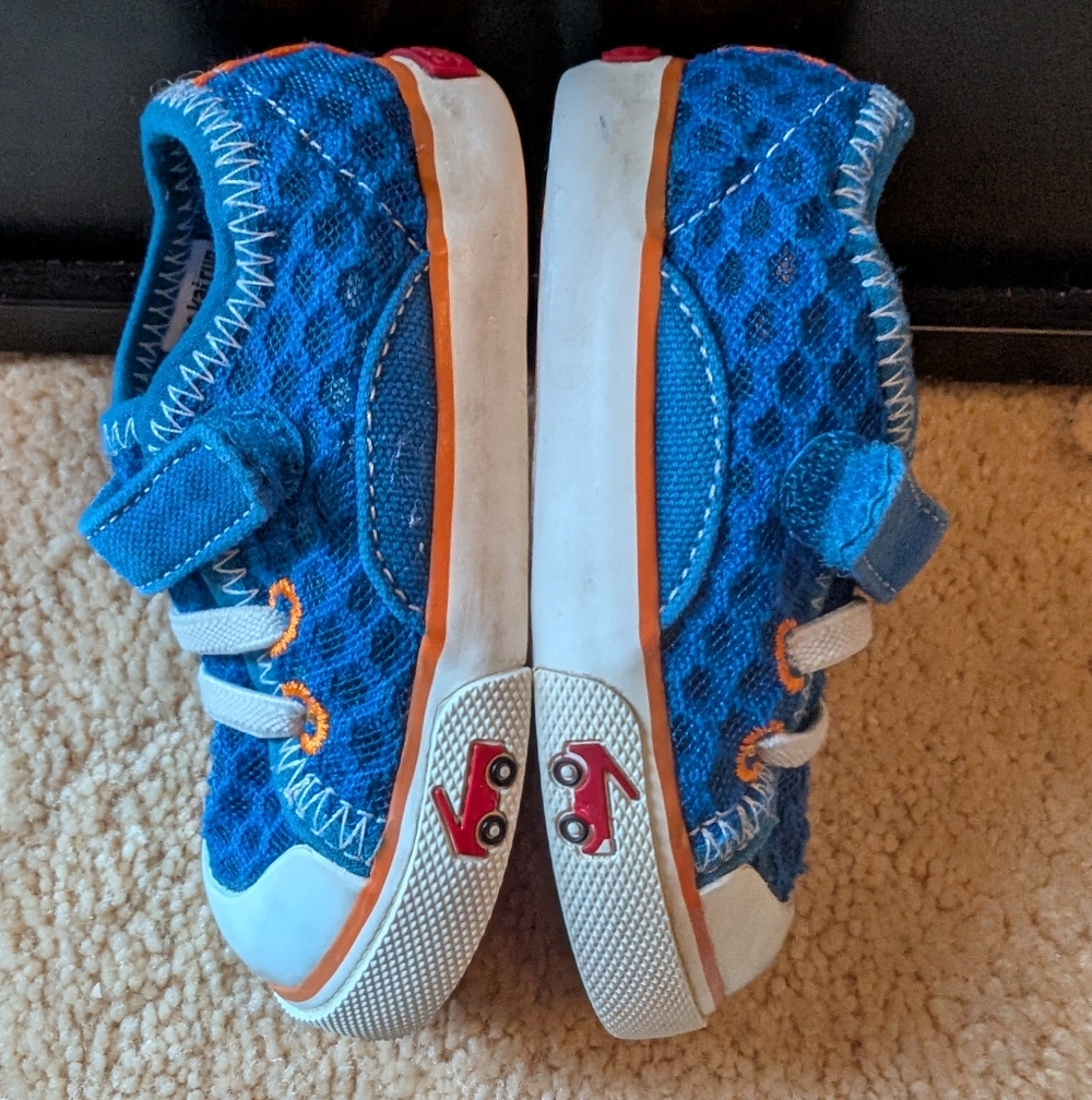 See Kai Run Saylor Water Friendly Sneakers For Toddlers - Picture 4 of 7